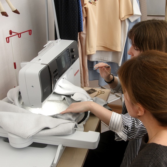 Индивидуальное занятие по работе на вышивальной машине