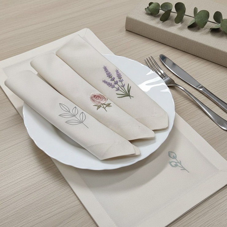 Мастер-класс: комплект салфеток с вышивкой